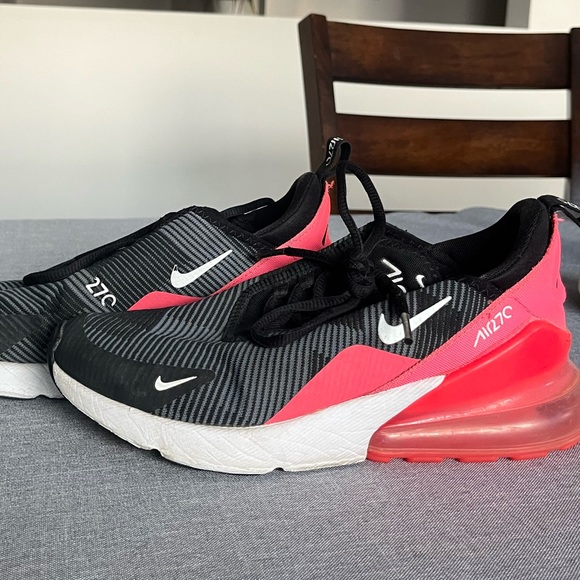 Nike Airmax 270s 🩷 - Picture 3 of 3